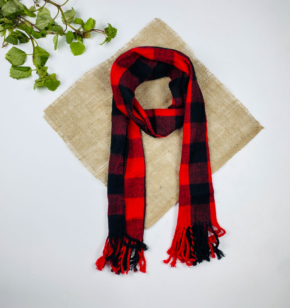 تخفیف یلدایی _ شال گردن طرح چهارخونه ای ریش ریش قرمز رنگ - فری سایز