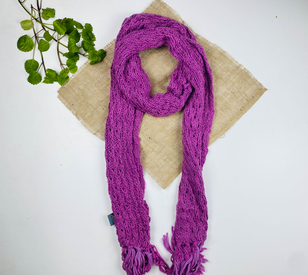 تخفیف یلدایی _ شال گردن برند A.co طرح تک رنگ بلند مدل ریش ریش یاسی رنگ - فری سایز