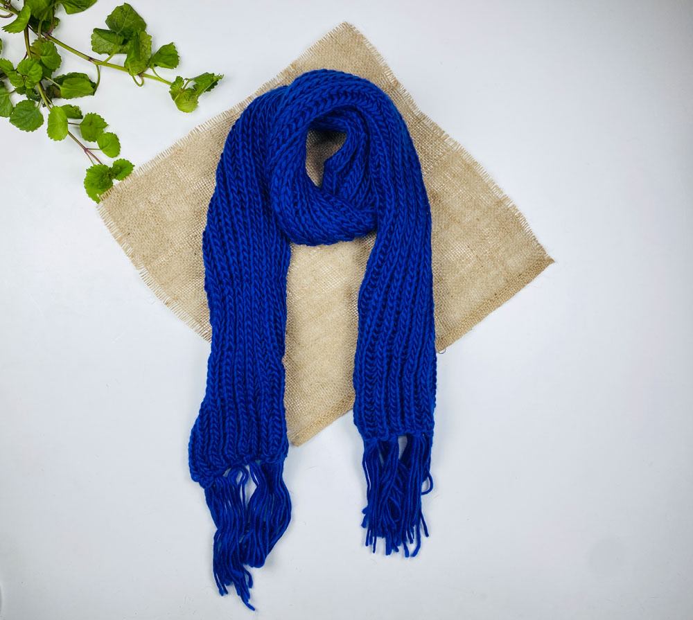 تخفیف یلدایی _ شال گردن طرح شال گردن قد متوسط مدل ریش ریش آبی نیلی رنگ - فری سایز