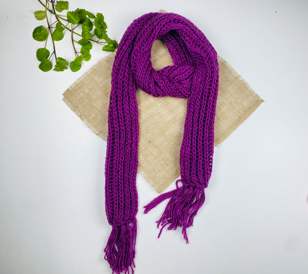 تخفیف یلدایی _ شال گردن طرح تک رنگ بافت شال بلند ریش ریش بنفش رنگ - فری سایز