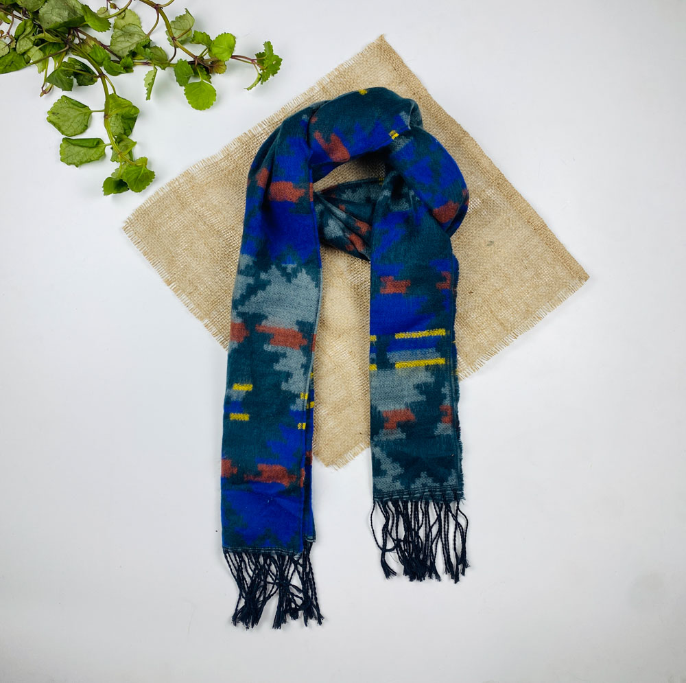 تخفیف یلدایی _ شال گردن طرح طرح دار مدل ریش ریشی آبی رنگ - فری سایز