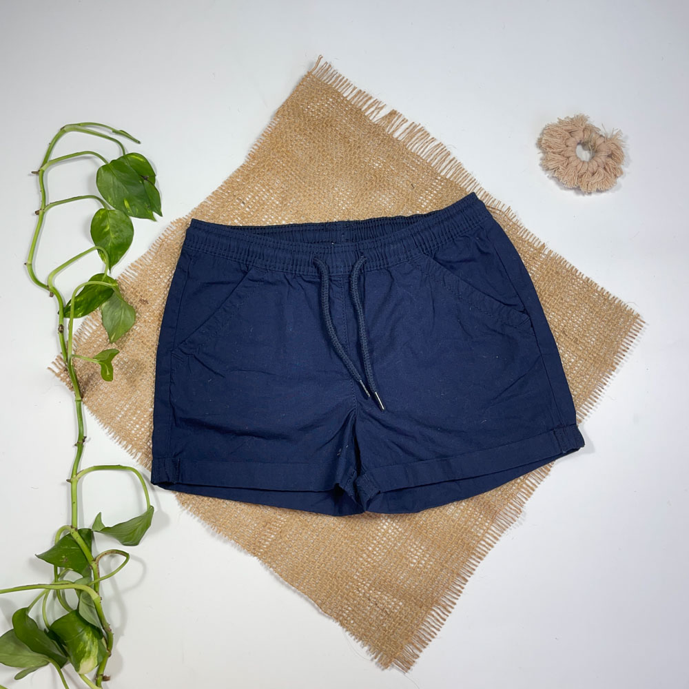 شلوارک پسرانه برند Iupilu طرح جلو جیب دار کمر کش و لبه پاکتی سرمه ای رنگ - 4 تا 6 سال