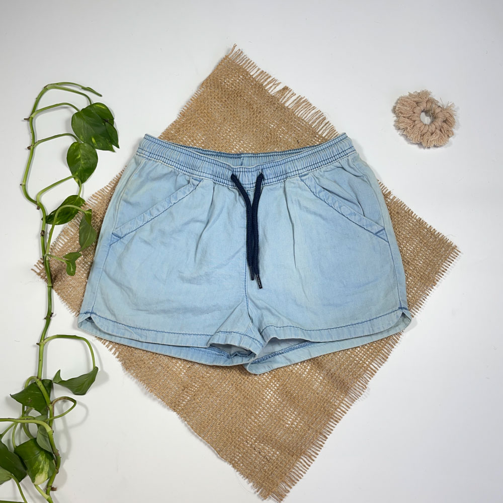 شلوارک پسرانه برند Iupilu طرح جلو جیب دار کمر کش و لبه پاکتی ابی روشن رنگ