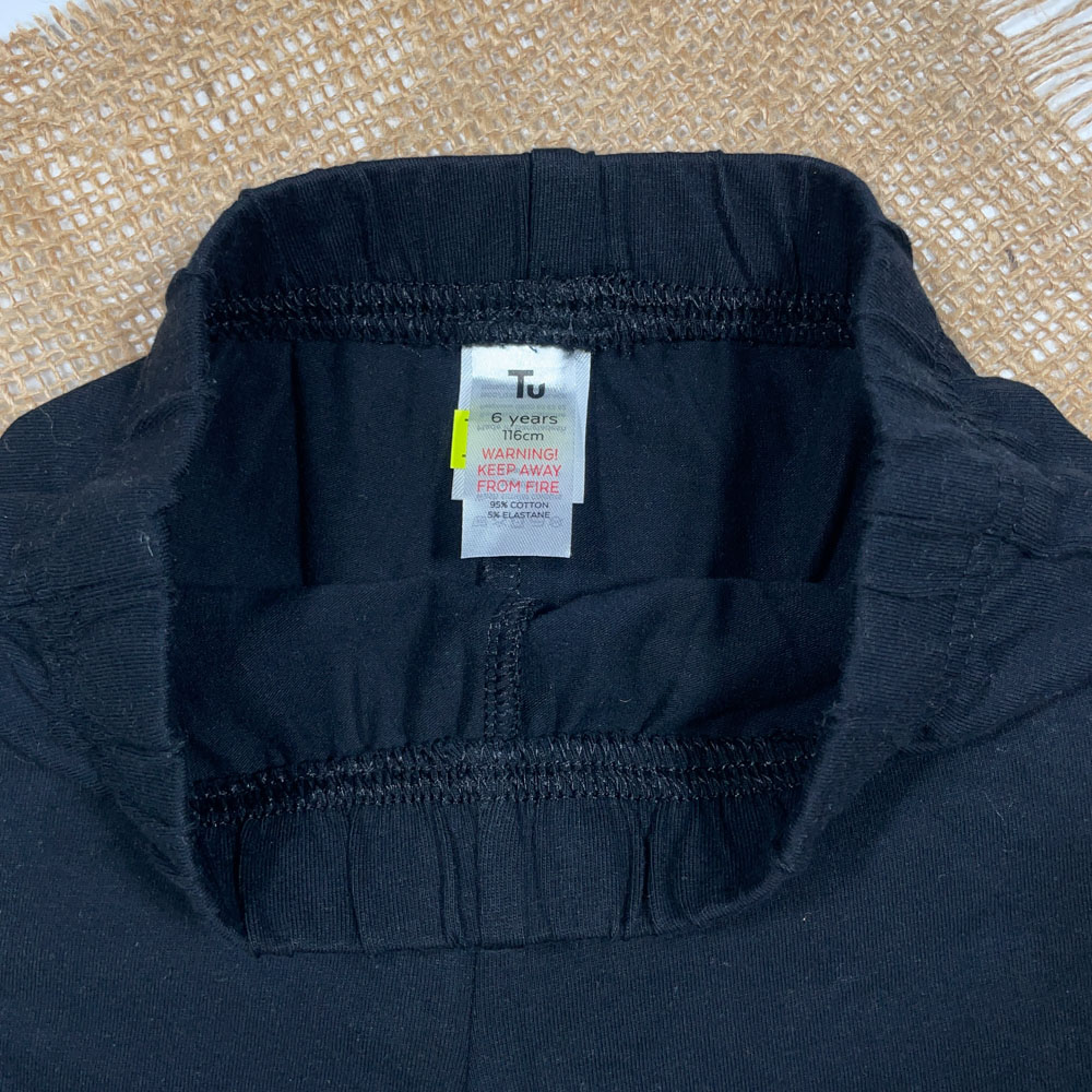 شلوارک پسرانه برند Tu طرح ساده مشکی رنگ - 6 سال