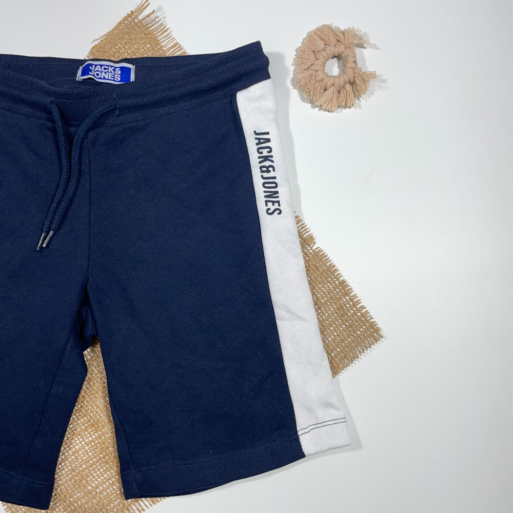 شلوارک پسرانه برند Jack jones طرح بغل خطی سرمه ای رنگ - 10 سال