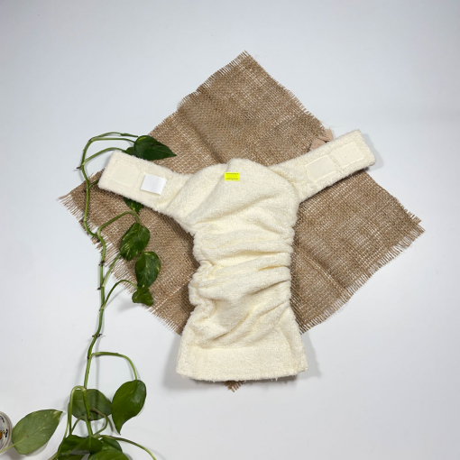 شورت نوزادی برند Bambi nex طرح چسبی شیری رنگ - 6 تا 12 ماه