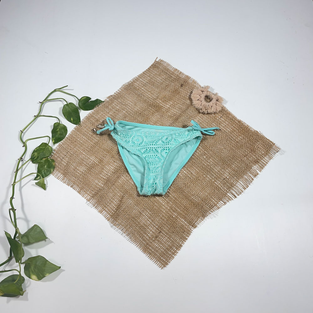 شورت نوزادی دخترانه برند Reserved طرح گیپور پاپیونی سبز دریایی رنگ - 12 تا 24 ماه