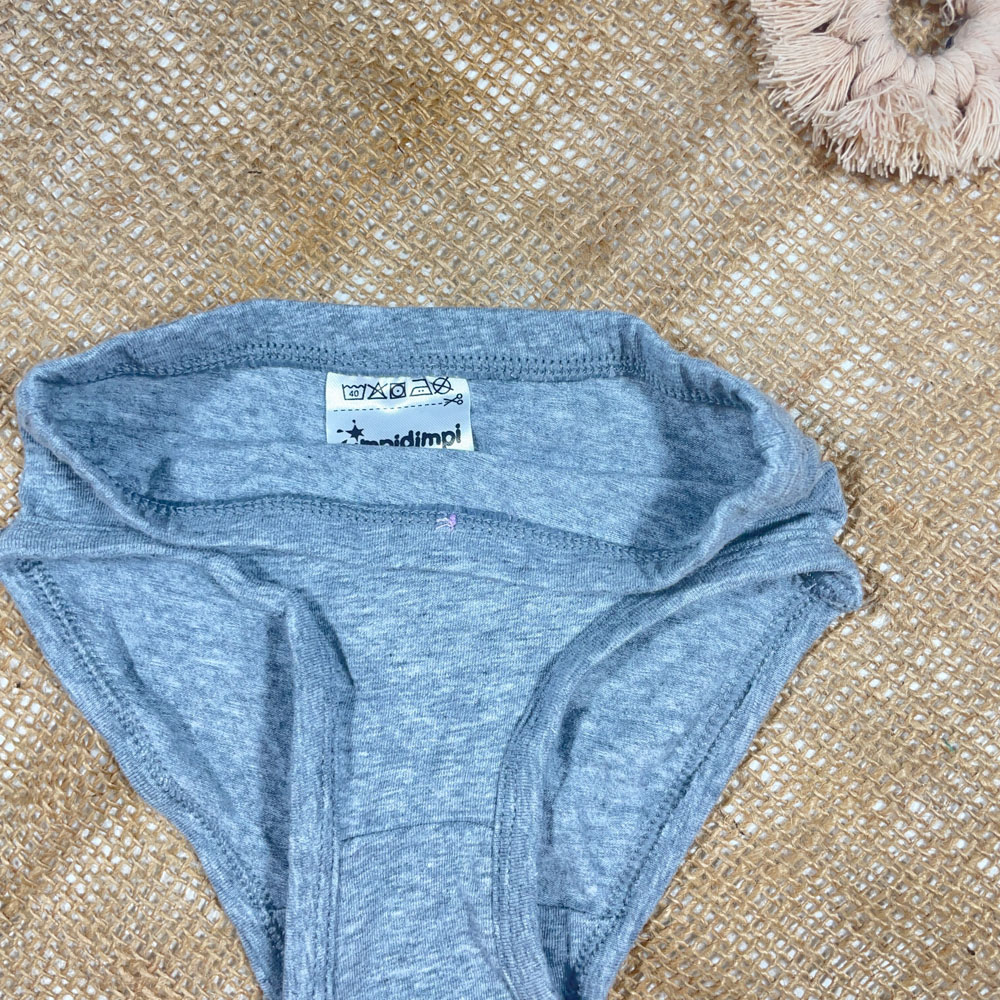 شورت دخترانه برند Impidimpi طرح کفش دوزکی طوسی رنگ - 2 سال