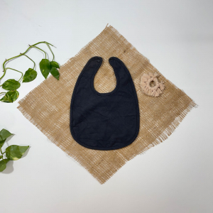 پیشبند نوزادی طرح ساده خاکی رنگ - 0 تا 6 ماه