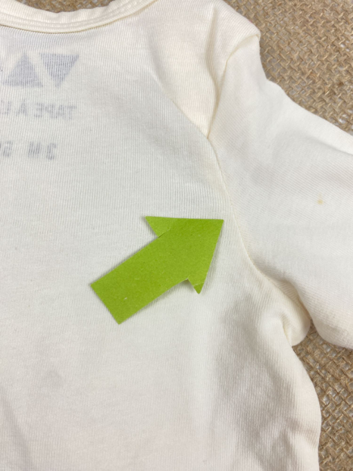 ایراد دار _ بادی نوزادی آستین بلند طرح ساده یقه گرد نباتی رنگ - 3 ماه