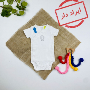 ایراد دار _ بادی نوزادی آستین کوتاه برند Obaibi طرح خرس کوچولو یقه هفت مدل کج دکمه ای سفید رنگ - 3 ماه