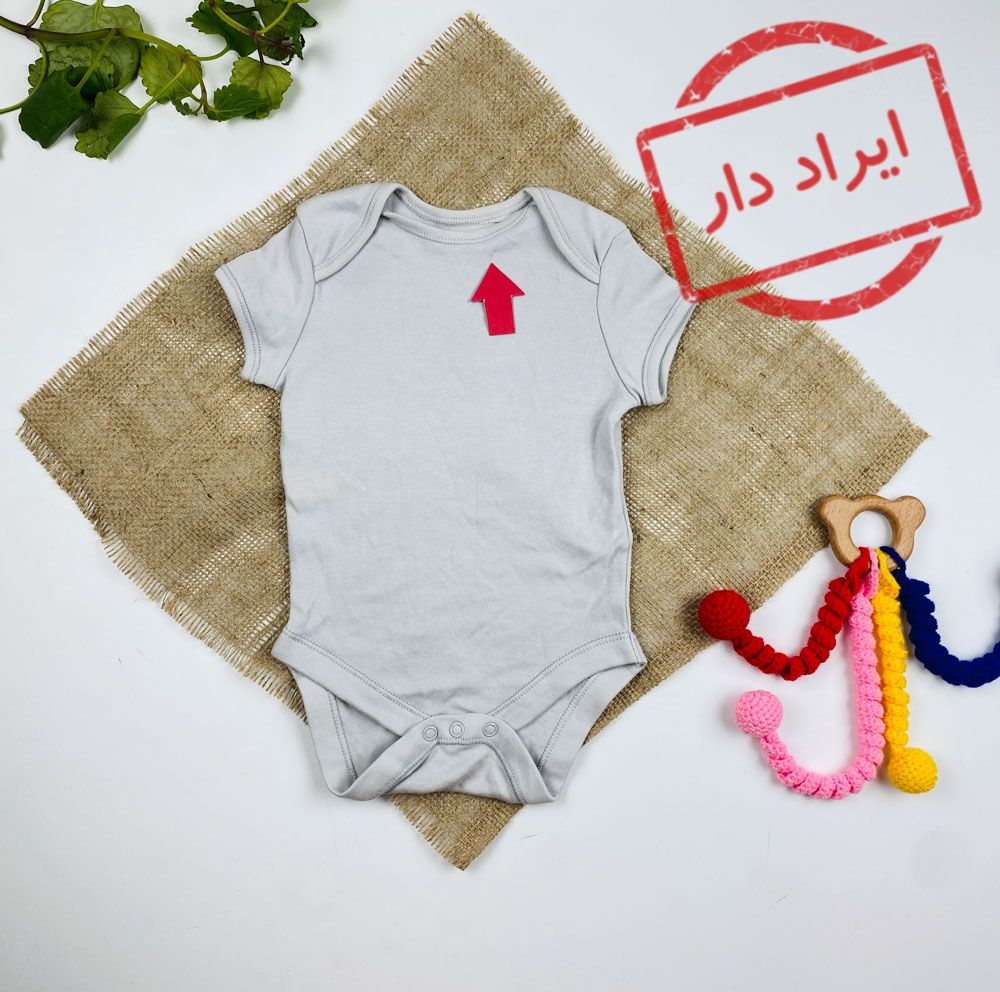 ایراد دار _ بادی نوزادی آستین کوتاه طرح ساده یقه گرد طوسی کمرنگ - 6 تا 9 ماه