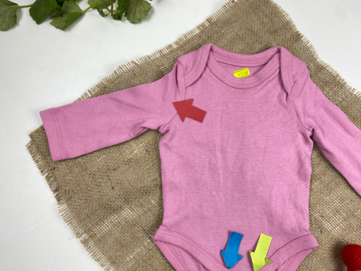 ایراد دار _ بادی نوزادی دخترانه آستین بلند طرح ساده ساده یقه گرد صورتی پر رنگ - 0 تا 3 ماه