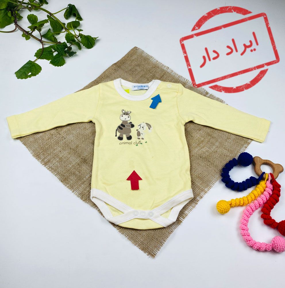ایراد دار _ بادی نوزادی آستین بلند طرح گاو و خرگوش یقه گرد دو دکمه زرد رنگ - 6 ماه