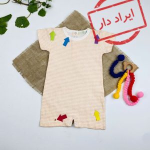 ایراد دار _ رامپر نوزادی آستین کوتاه طرح ساده راه راه مربعی یقه گرد گلبهی رنگ - 9 تا 12 ماه