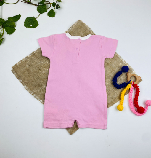 ایراد دار _ رامپر نوزادی دخترانه آستین کوتاه طرح خرس با چوب ستاره یقه گرد پشت دکمه ای صورتی رنگ