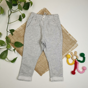 شلوار نوزادی برند لوپیلو طرح جیب دار تو کرکی طوسی روشن رنگ