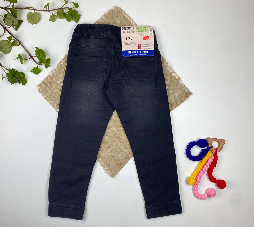 شلوار جین اسلش برند pepperts طرح پایین کش دار کمربند مشکی دار مشکی رنگ