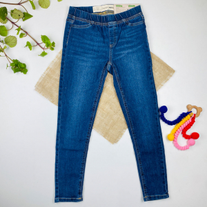 شلوار جین Jeggings ( پایین جذب) برند pepperts طرح جیب نما کمرکش سورمه ای رنگ