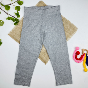 شلوار کوتاه دخترانه ساده برند اسمارا طرح راحتی منزلی طوسی رنگ - 10 تا 12 سال