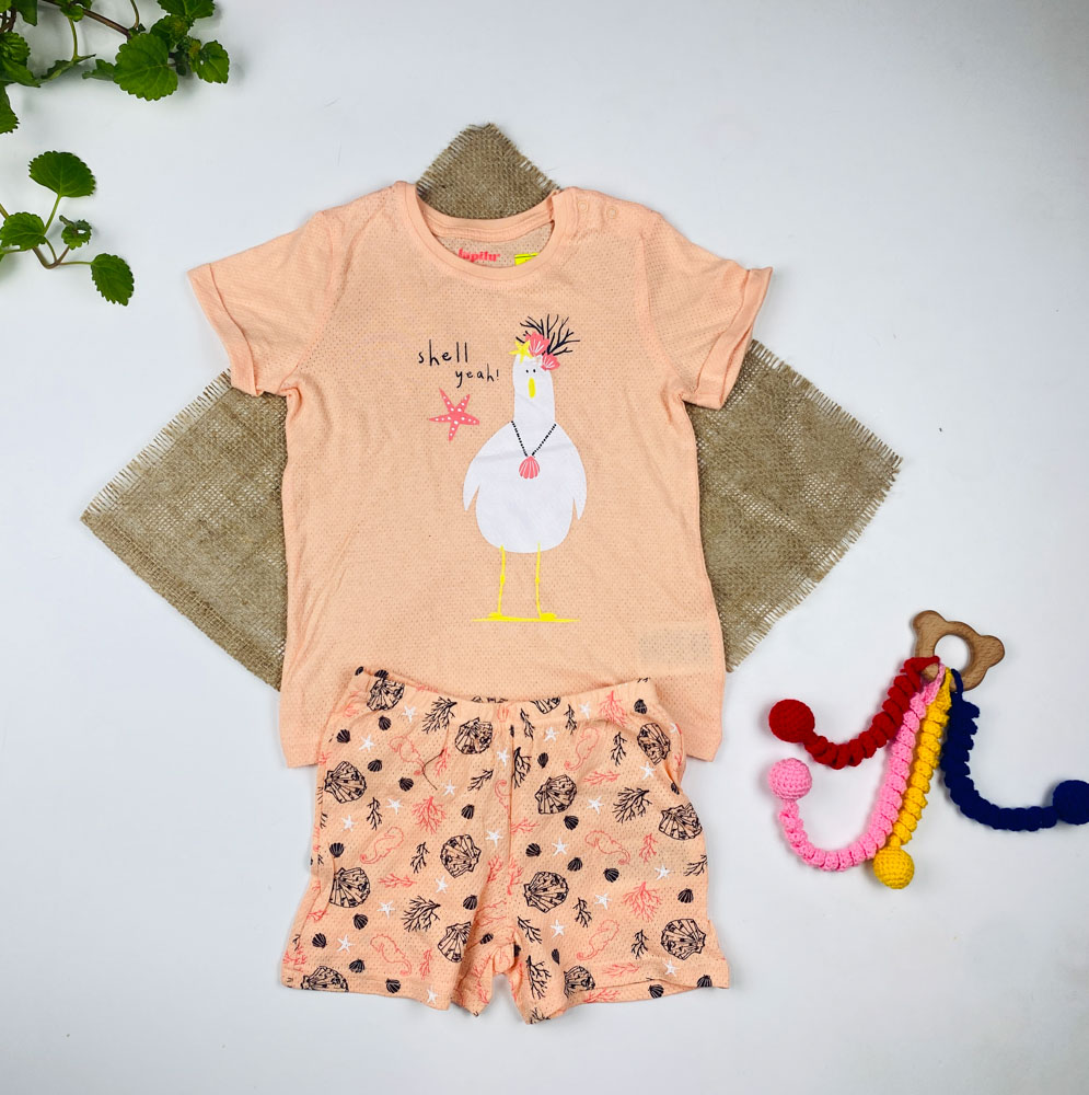 ست تیشرت و شورتک نوزادی دخترانه آستین کوتاه برند لوپیلو طرح مرغابی یقه گرد دو دکمه گلبهی رنگ - 12 تا 24 ماه