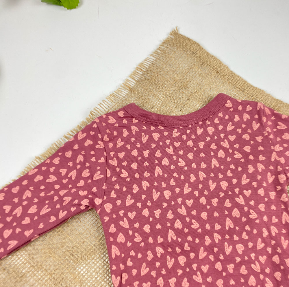 ست دو عددی بادی نوزادی دخترانه آستین بلند برند لوپیلو طرح قلب قلبی چپ راستی کالباسی رنگ - 2 تا 6 ماه