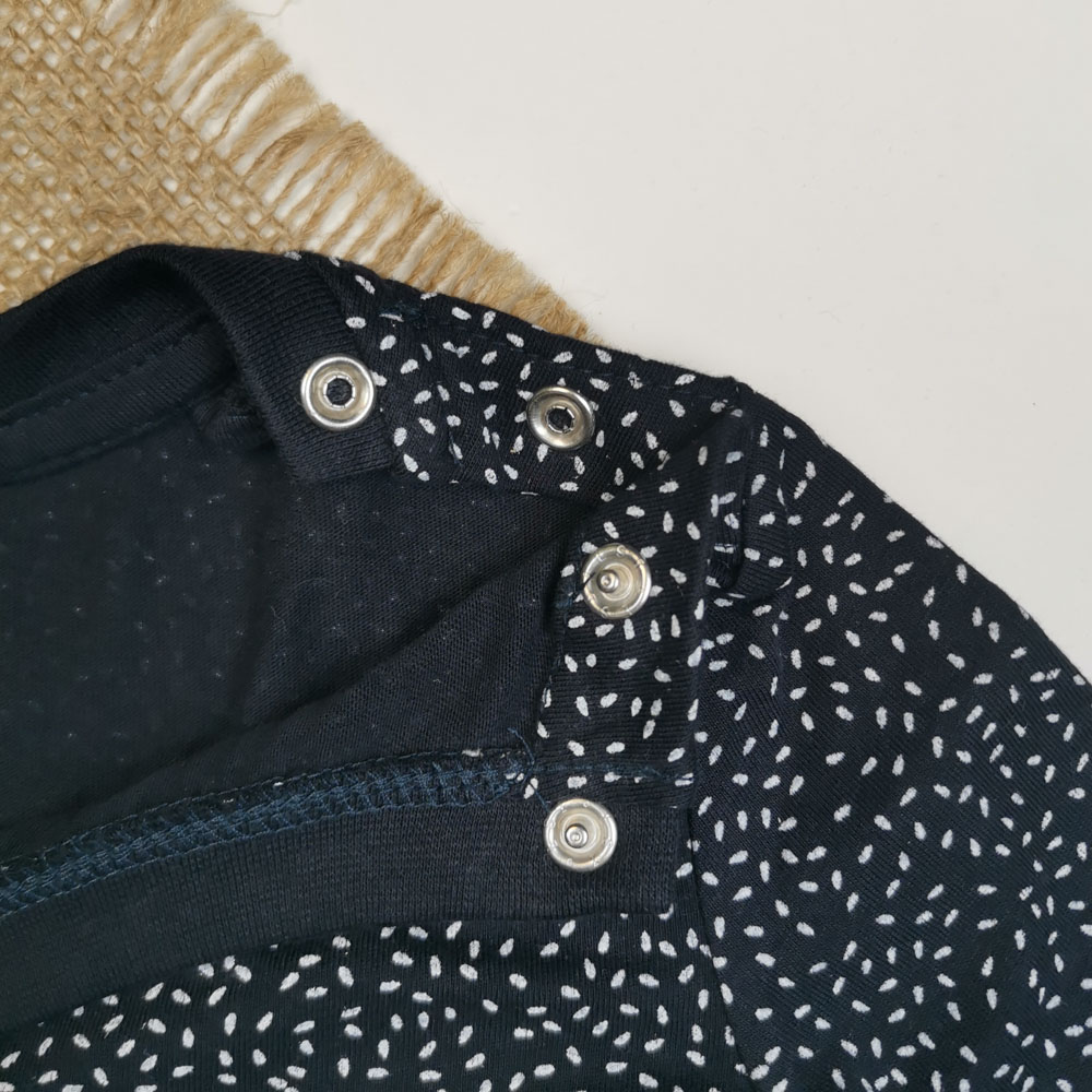 بلوز نوزادی دخترانه آستین بلند برند لوپیلو طرح دون دونی سرشانه دکمه دار مشکی رنگ - 12 تا 24 ماه