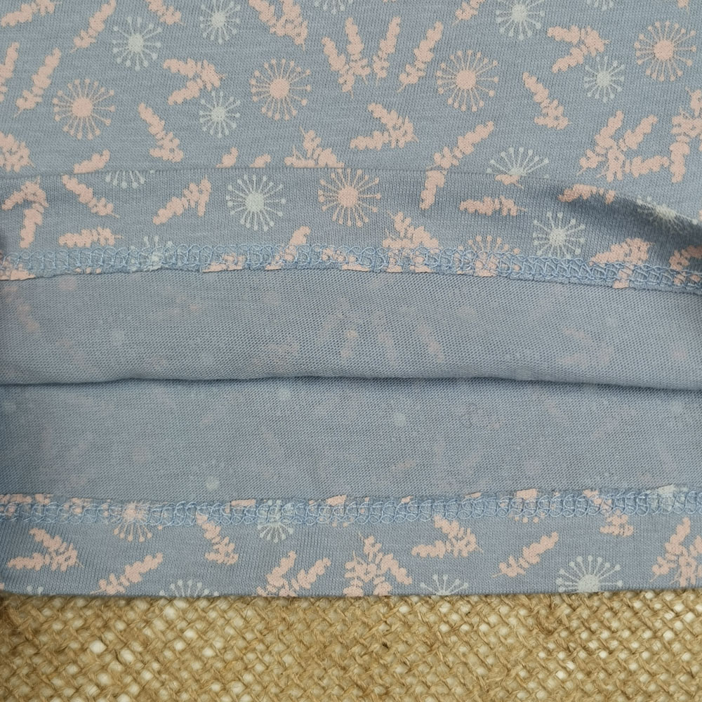 بلوز نوزادی دخترانه آستین بلند برند لوپیلو طرح گل سرشانه دکمه دار نیلی روشن رنگ - 2 تا 6 ماه