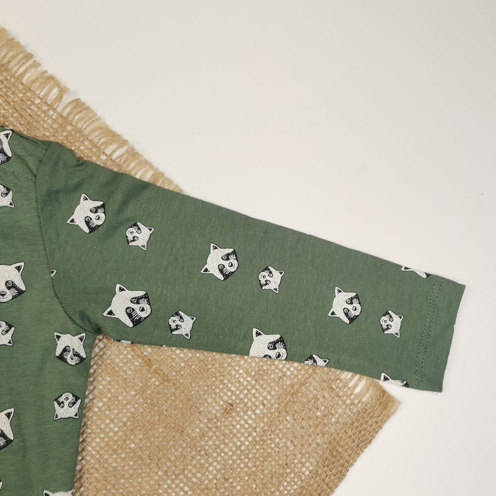 بلوز نوزادی پسرانه آستین بلند برند لوپیلو طرح راکون سرشانه دکمه دار سبز تیره رنگ - 2 تا 6 ماه