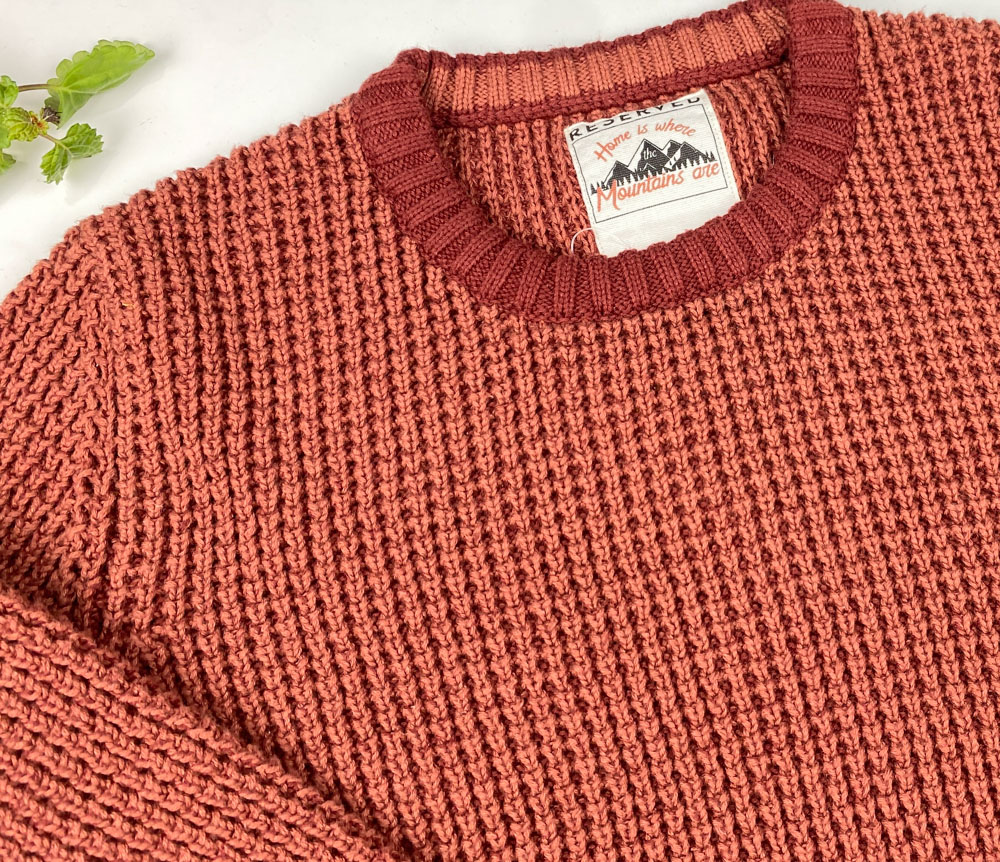 بلوز پسرانه آستین بلند طرح یقه گرد اجری رنگ - 10 سال