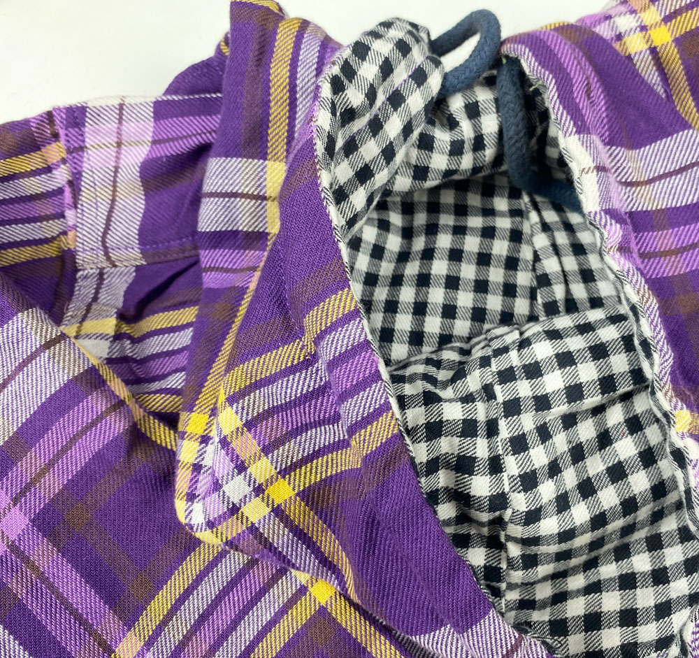 بلوز آستین بلند طرح جهارخونه کلاهدار دکمه ای بنفش رنگ - 11 تا 12 سال