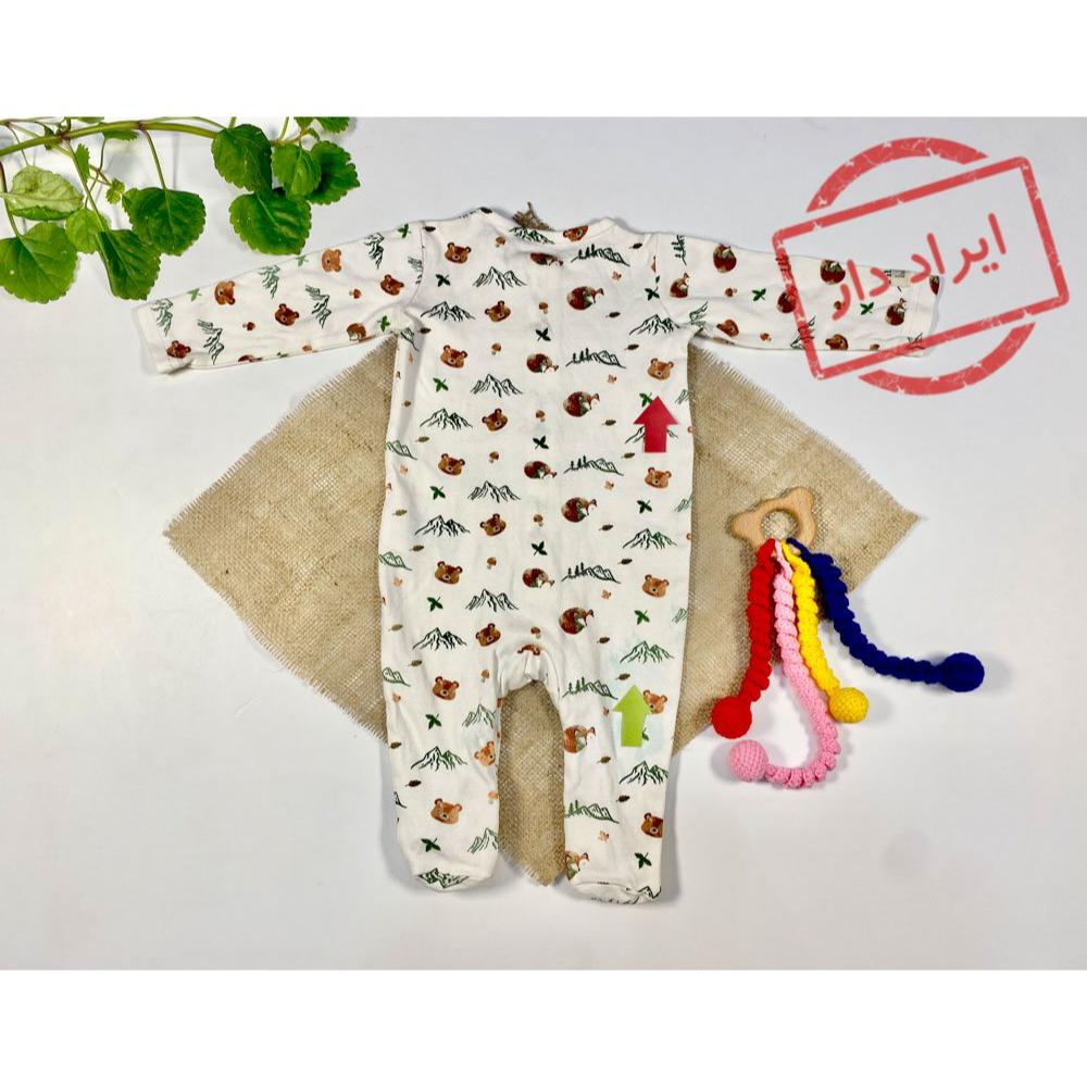 ایراد دار _ سرهمی نوزادی آستین بلند طرح خرس و روباه جورابی جلو دکمه ای سفید رنگ  - 2 تا 6 ماه