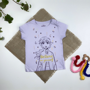 تیشرت نوزادی دخترانه آستین کوتاه طرح یقه گرد دکمه دار دختر یاسی رنگ - 12 تا 24 ماه