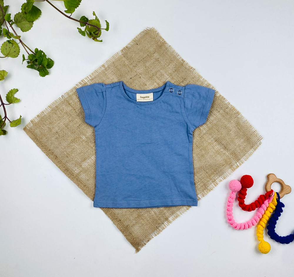 تیشرت نوزادی آستین کوتاه برند لوپیلو طرح یقه گرد دکمه دار ساده نیلی طوسی رنگ - 2 تا 6 ماه
