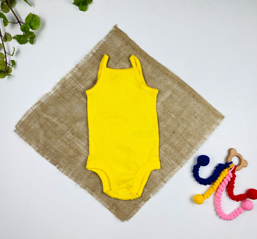 بادی نوزادی دخترانه آستین تاپ برند لوپیلو طرح بندی ساده زرد رنگ