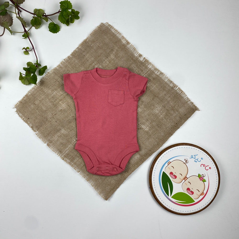 بادی نوزادی دخترانه آستین کوتاه طرح جیب دار یقه گرد بدون دکمه کالباسی رنگ