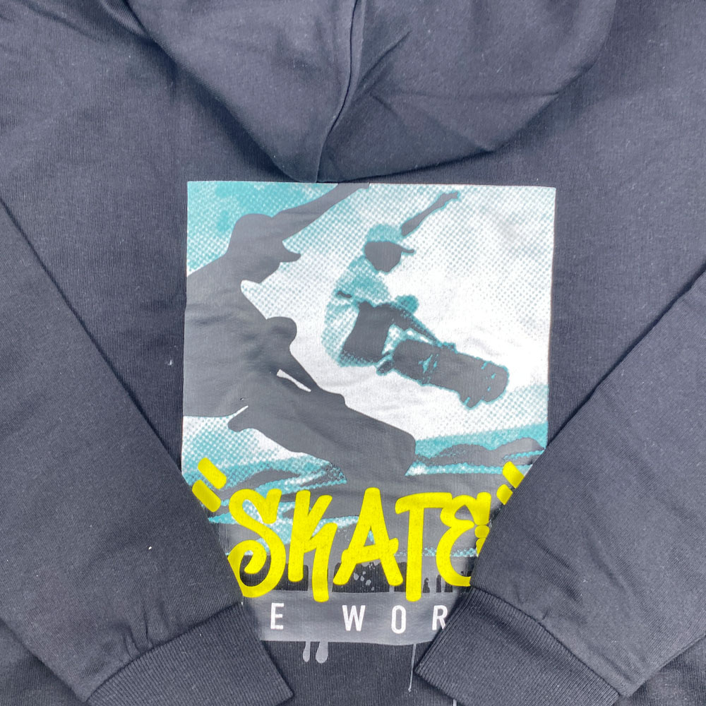 هودی پسرانه آستین بلند طرح اسکیت کلاه دار مشکی رنگ - 10 تا 12 سال