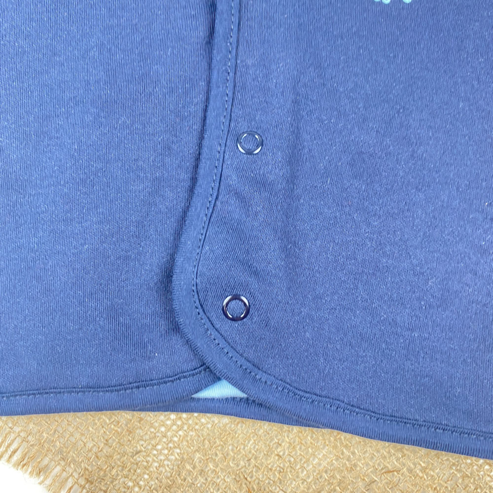 سویشرت نوزادی آستین بلند طرح خرس خندان کلاه دار دکمه ای سرمه ای رنگ - 2 تا 6 ماه