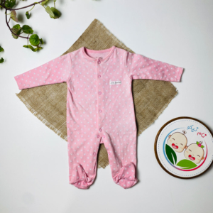 سرهمی نوزادی دخترانه آستین بلند طرح قلب قلبی جلو دکمه یقه گرد صورتی رنگ - 2 تا 4 ماه