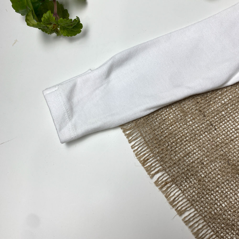 سرهمی نوزادی آستین بلند طرح ساده جلو دکمه یقه گرد سفید رنگ - 3 تا 6 ماه