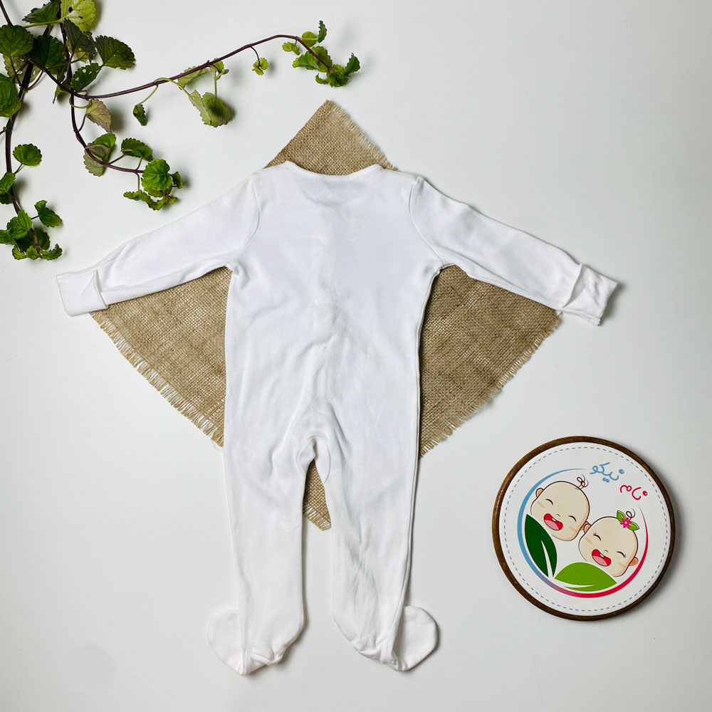 سرهمی نوزادی آستین بلند طرح ساده جلو دکمه یقه گرد سفید رنگ - 3 تا 6 ماه