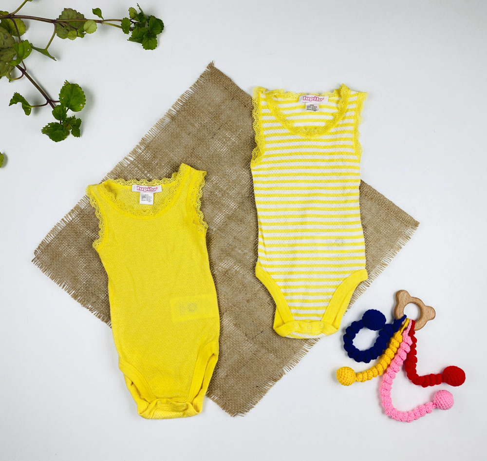 ست دو عددی بادی نوزادی دخترانه آستین تاپ برند لوپیلو طرح راه راه یقه گیپوری زرد رنگ - 2 تا 6 ماه
