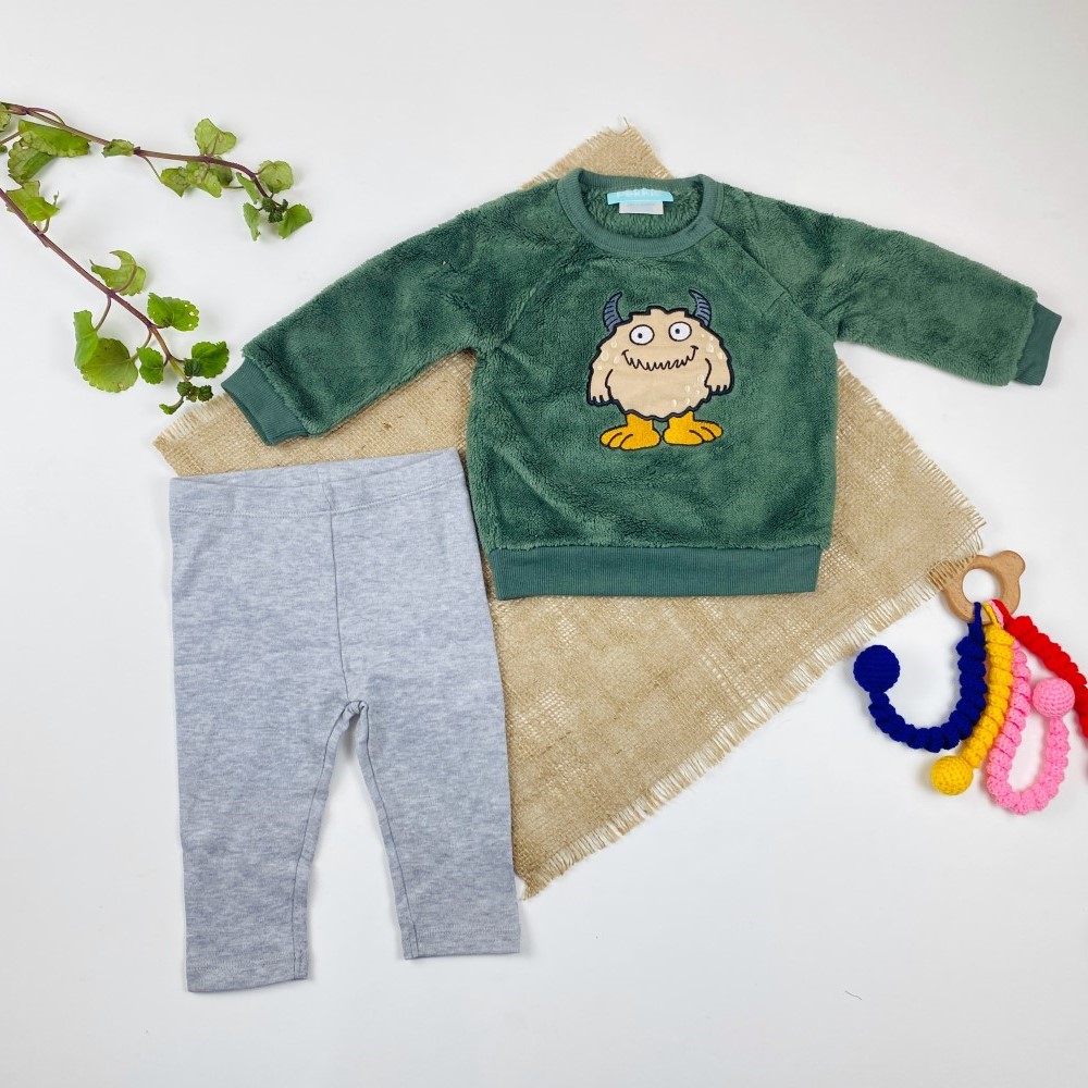 ست بلوز و شلوار نوزادی آستین بلند طرح شاخ دار یقه گرد چسبی سبز یشمی رنگ