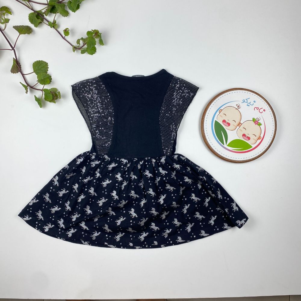 پیراهن دخترانه آستین حلقه ای طرح پولکی یونیکورن استین پرکی مشکی رنگ - 2 تا 3 سال