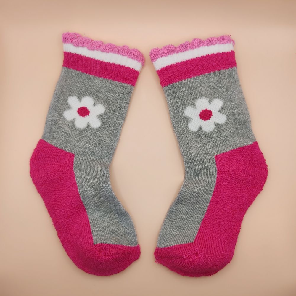 جوراب نوزادی ساق بلند تو کرکی - 12 تا 18 ماه