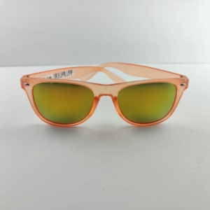 عینک نارنجی رنگ