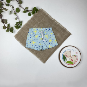 شلوارک نوزادی برند لوپیلو طرح ستاره و قطره جیب دار بندک سفید آبی آسمانی رنگ - 12 تا 24 ماه