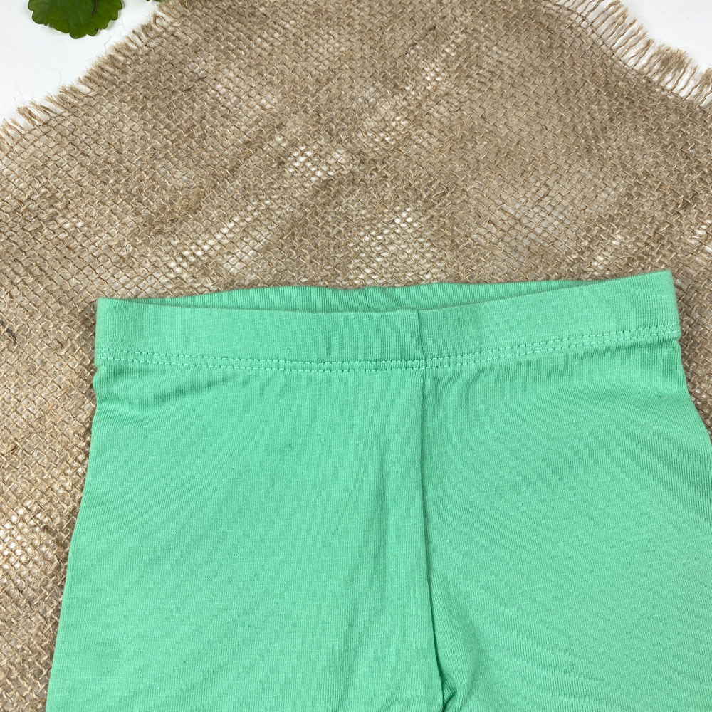 شلوارک نوزادی طرح ساده سبز صابونی رنگ - 2 تا 6 ماه
