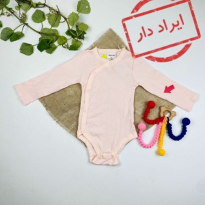 ایراد دار _ بادی نوزادی دخترانه آستین بلند طرح کبریتی جلو مدل کج دکمه ای گلبهی رنگ - 12 تا 24 ماه
